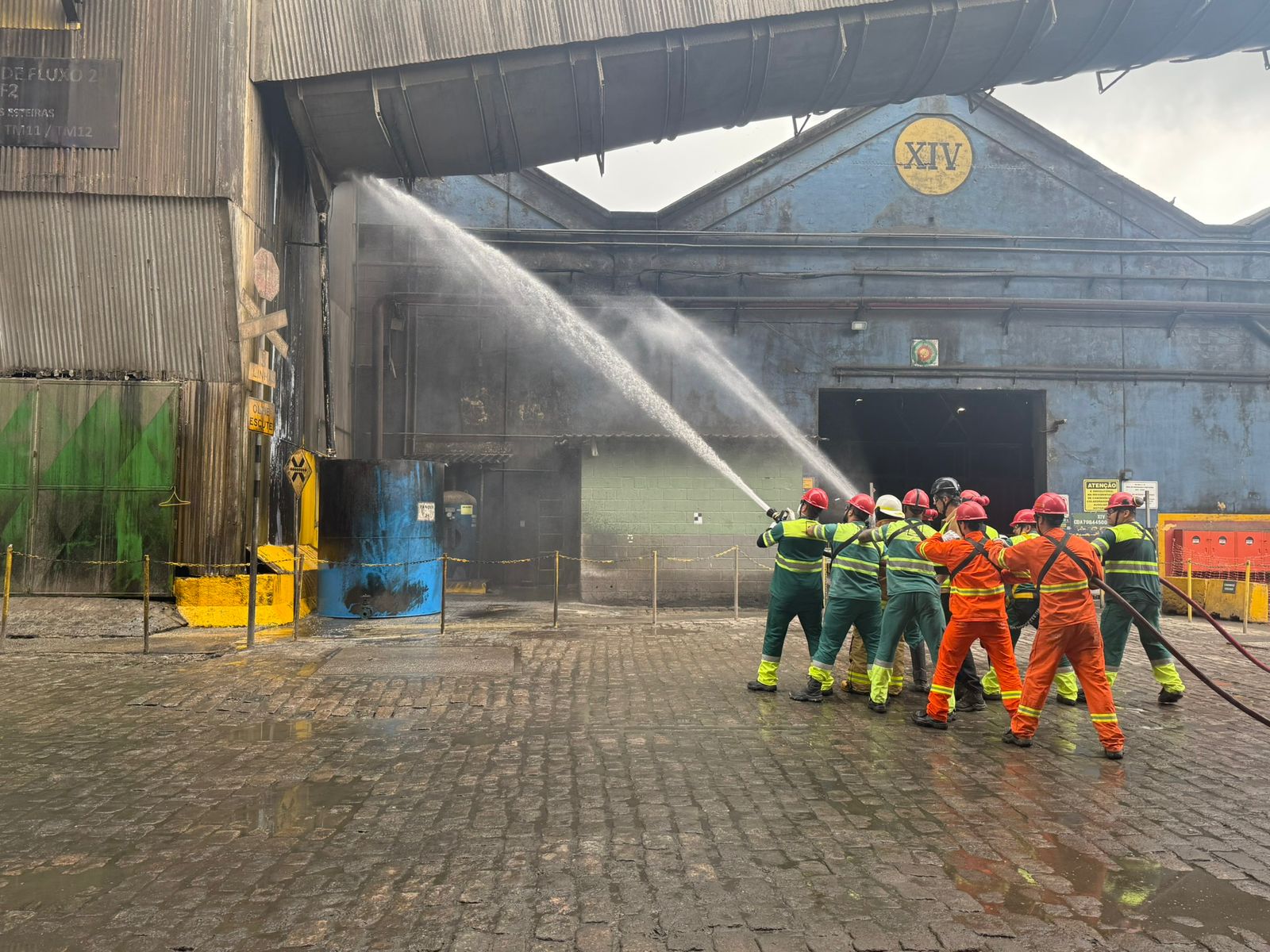 Featured Image for “Homenagem aos bombeiros e brigadistas”